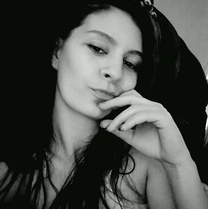 Meet your Posher, Destini